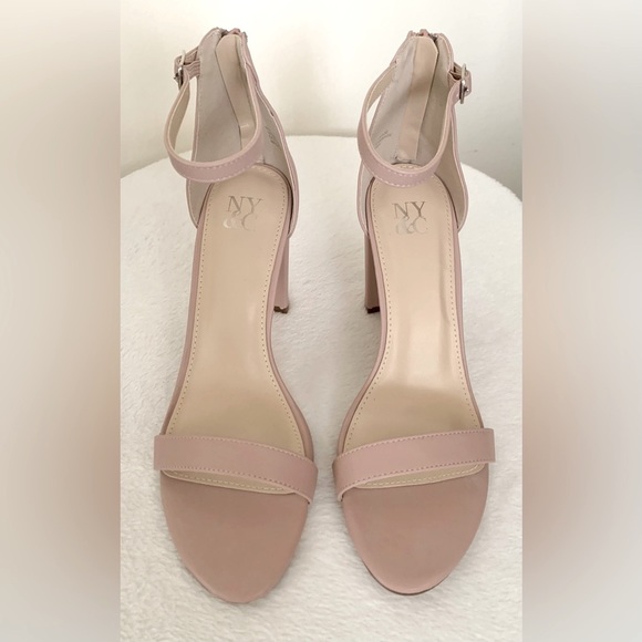 New York & Co Nude Heels - Picture 2 of 5